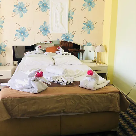 Karya Oda ve Kahvaltı 3*