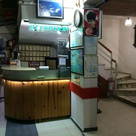 Karya Bed and Breakfast Κουσάντασι