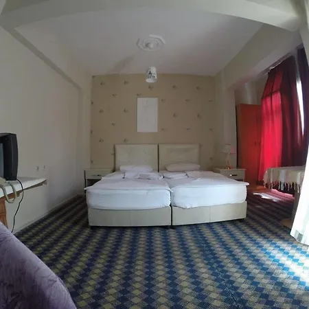 Bed and Breakfast Karya 3*